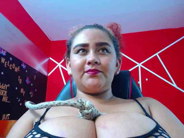 LOLYTABIGBOOBS webcam