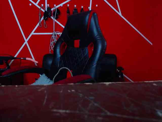 LOLYTABIGBOOBS webcam