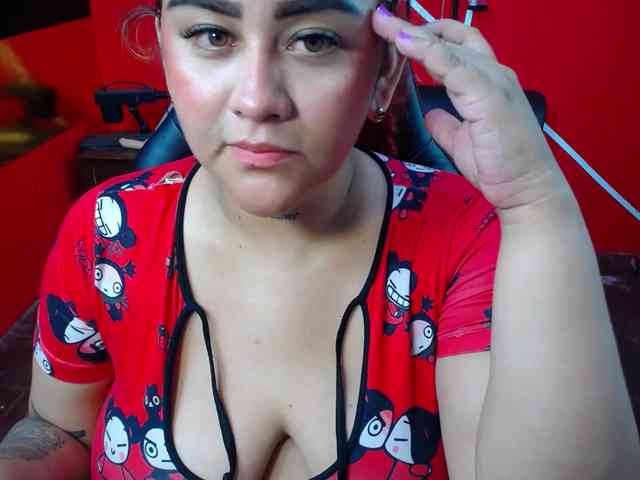 LOLYTABIGBOOBS webcam