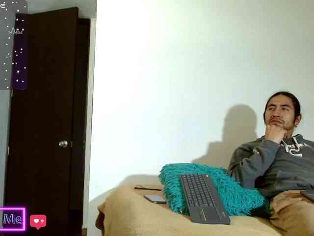 KIDDEVAA666999 webcam