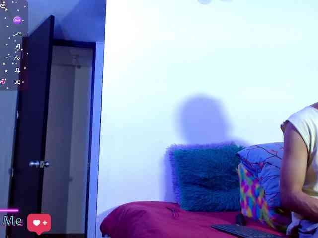 KIDDEVAA666999 webcam