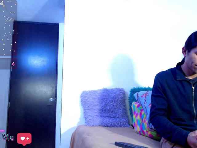 KIDDEVAA666999 webcam
