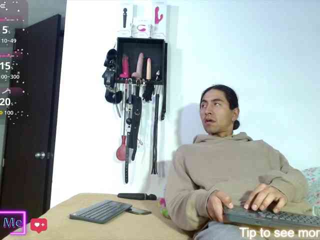 KIDDEVAA666999 webcam