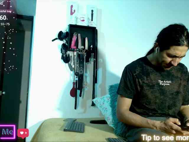 KIDDEVAA666999 webcam