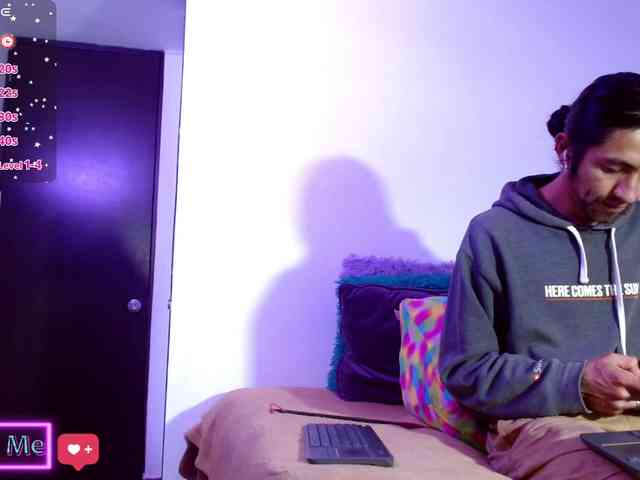 KIDDEVAA666999 webcam