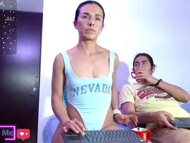 KIDDEVAA666999 webcam