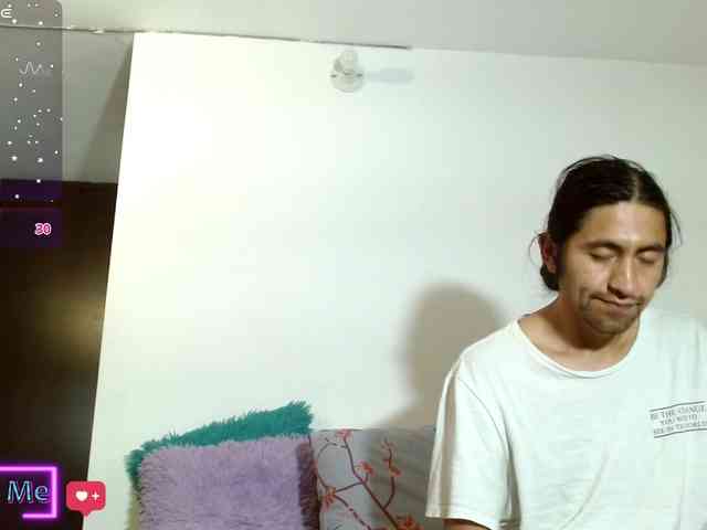 KIDDEVAA666999 webcam