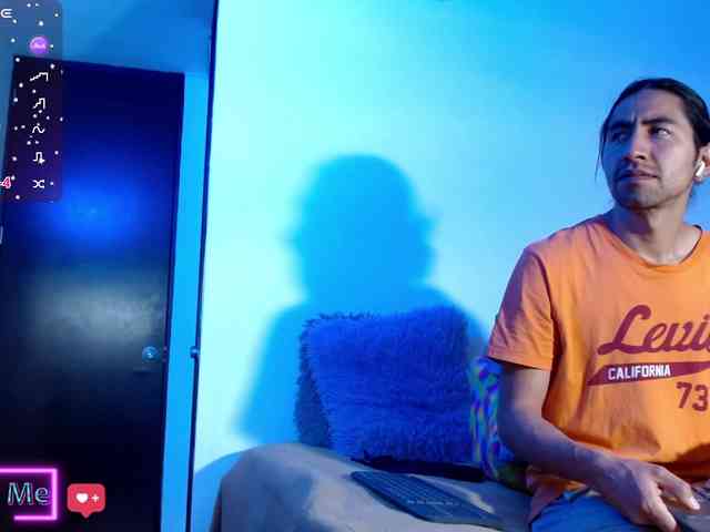 KIDDEVAA666999 webcam