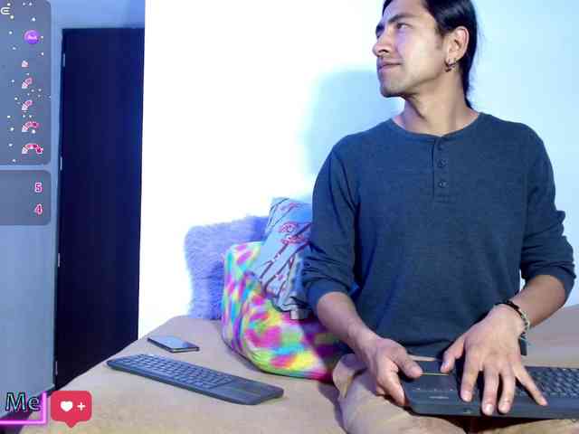 KIDDEVAA666999 webcam