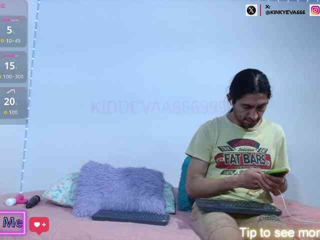 KIDDEVAA666999 webcam