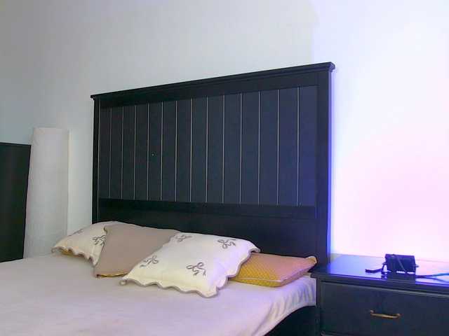 Yanira-Muslim's BongaCams show and profile