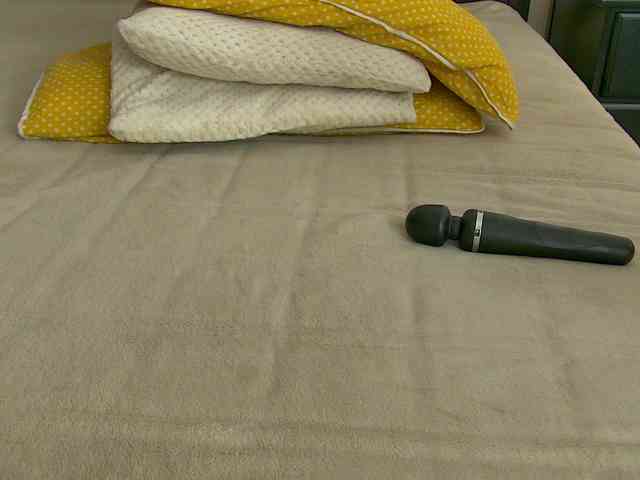 Yanira-Muslim webcam