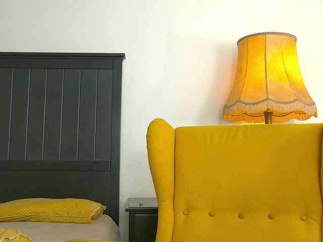 Yanira-Muslim webcam