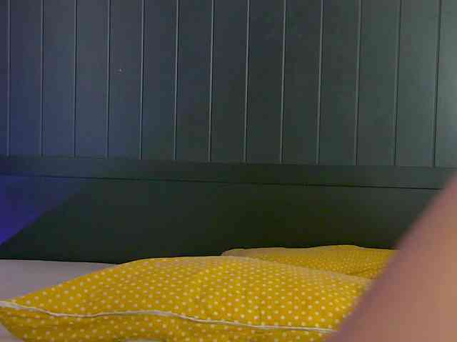 Yanira-Muslim webcam