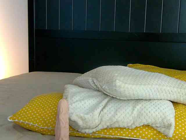 Yanira-Muslim Yanira-Muslim