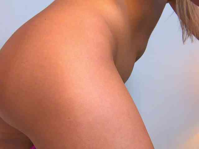 Yanira-Muslim webcam