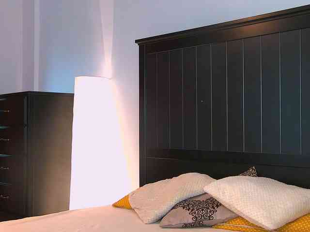 Yanira-Muslim webcam