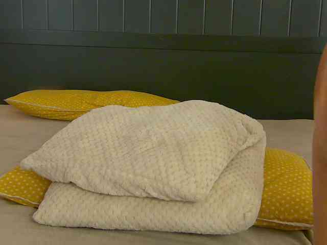 Yanira-Muslim webcam