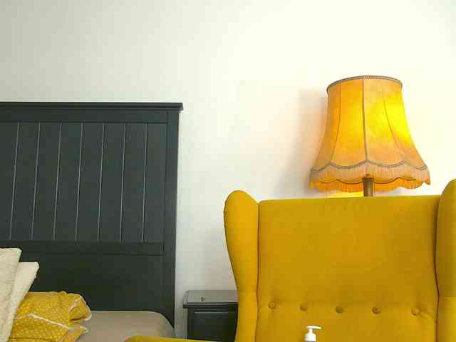 Yanira-Muslim webcam