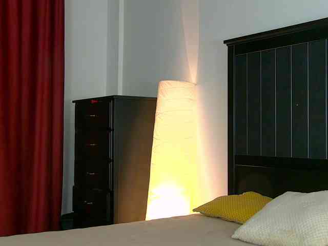 Yanira-Muslim webcam