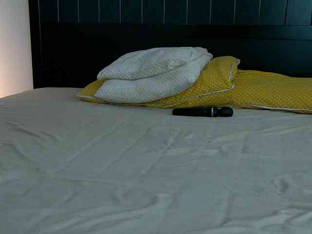 Yanira-Muslim webcam