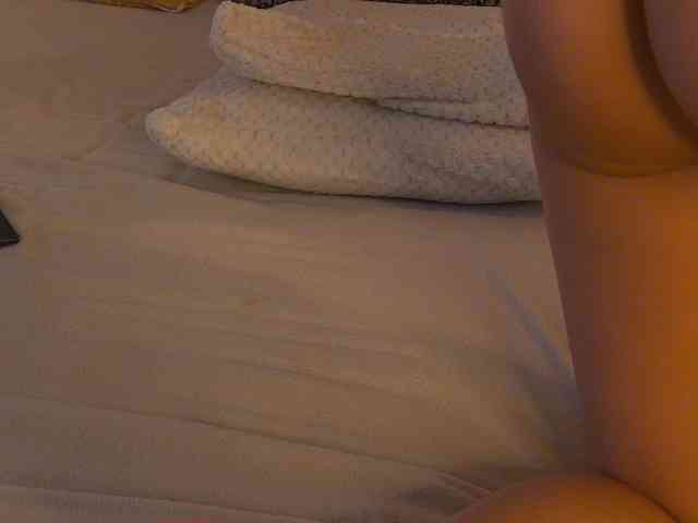 Yanira-Muslim webcam