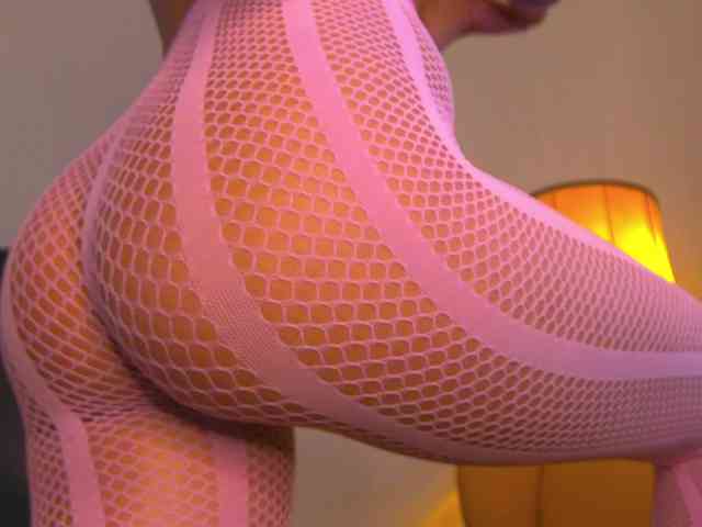 Yanira-Muslim webcam