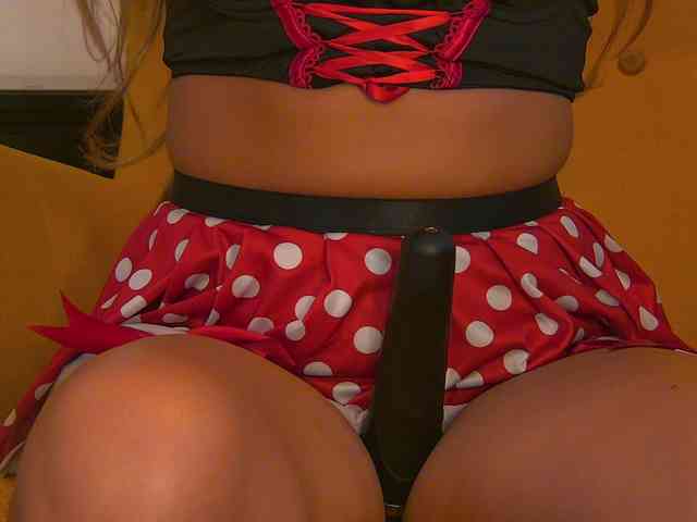 Yanira-Muslim webcam