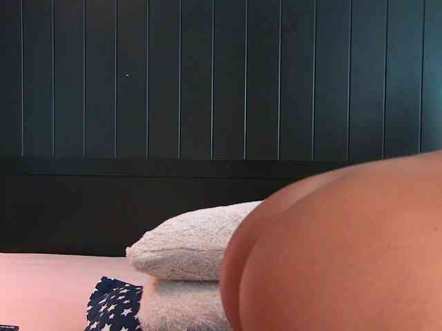 Yanira-Muslim webcam