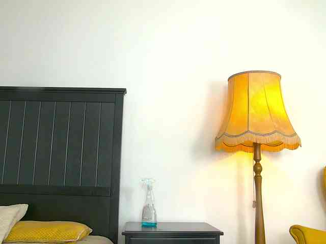 Yanira-Muslim webcam