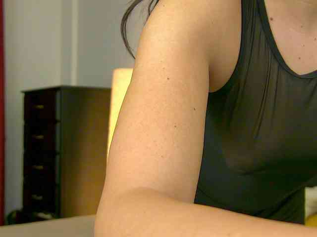 Yanira-Muslim webcam