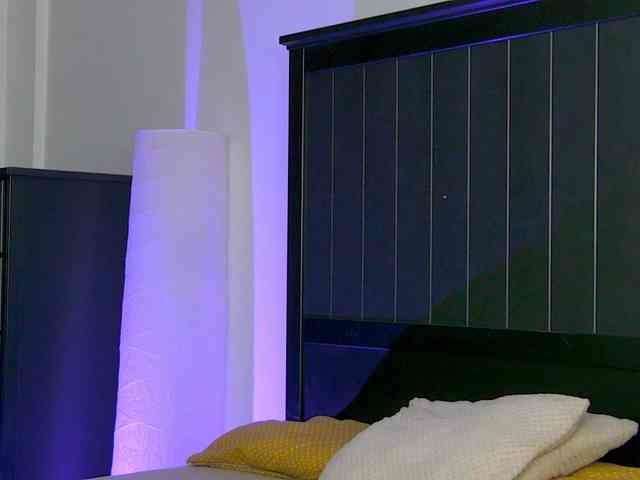 Yanira-Muslim webcam