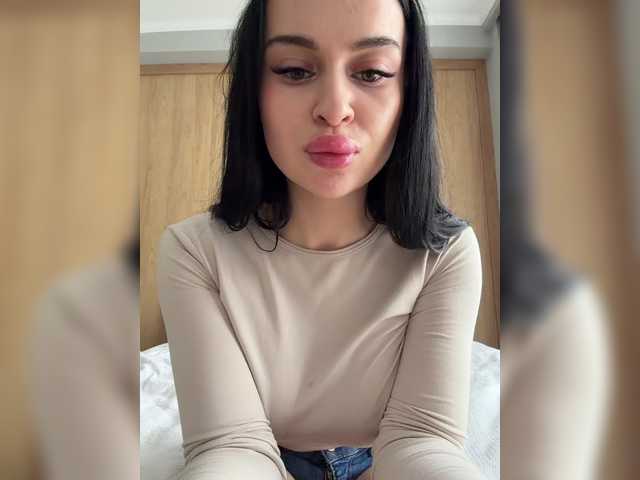 kristinalux from BongaCams is Freechat