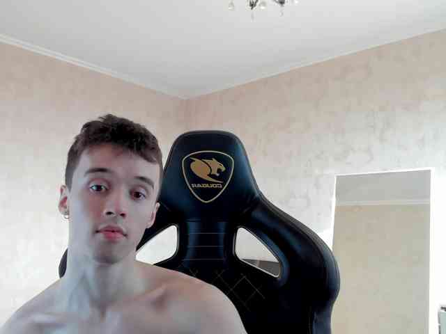 MasonWarholl Live Webcam on BongaCams