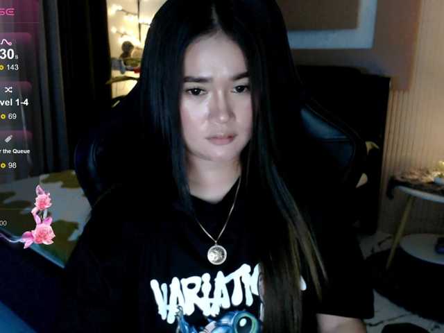 AdriannaFowler's BongaCams show and profile