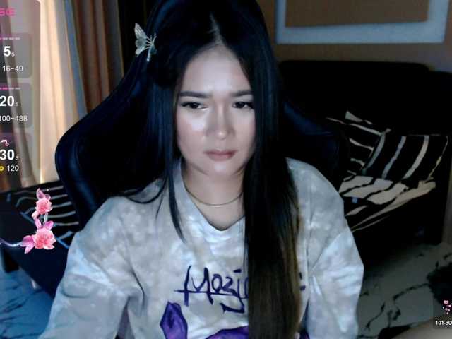 AdriannaFowler's BongaCams show and profile