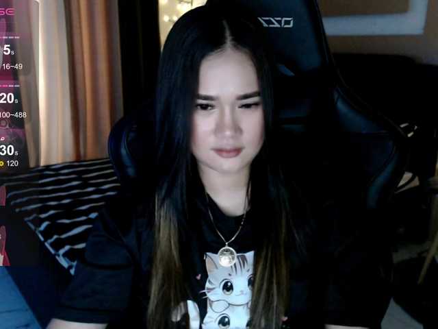 AdriannaFowler's BongaCams show and profile