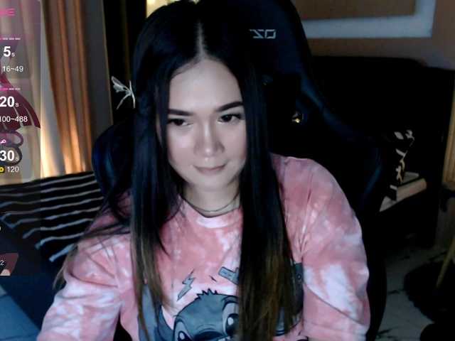 AdriannaFowler's BongaCams show and profile