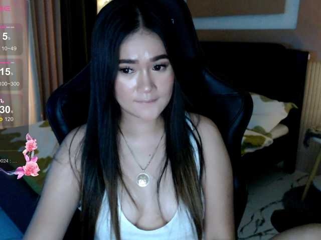 AdriannaFowler's BongaCams show and profile