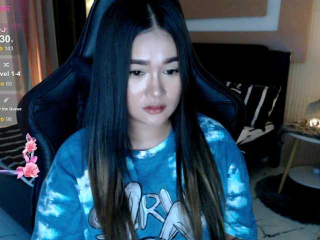 AdriannaFowler's BongaCams show and profile