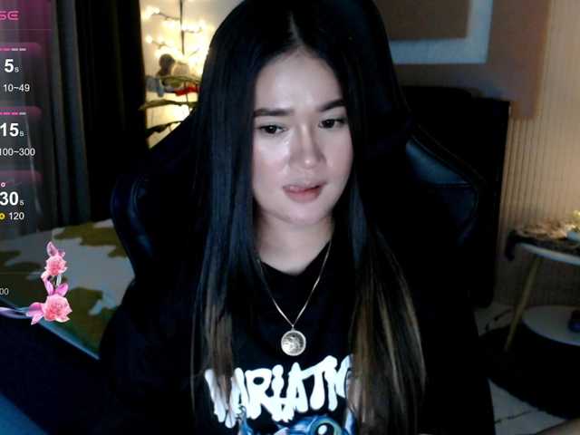 AdriannaFowler's BongaCams show and profile