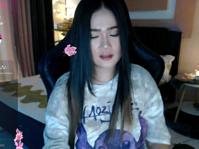 AdriannaFowler's BongaCams show and profile