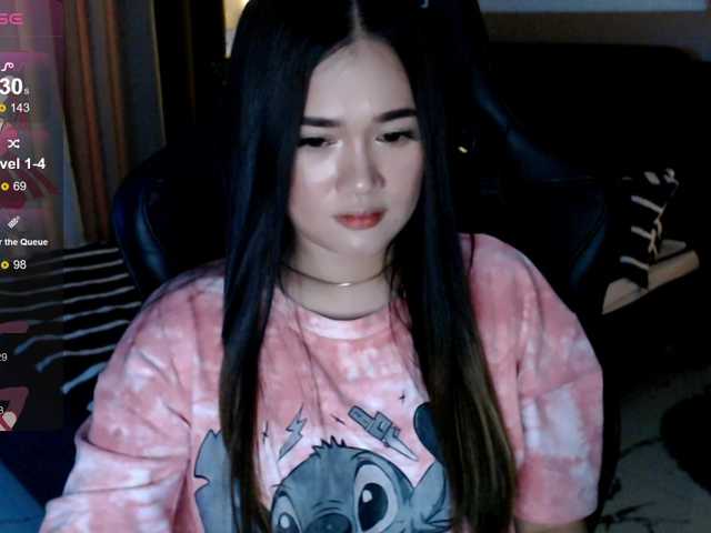 AdriannaFowler's BongaCams show and profile