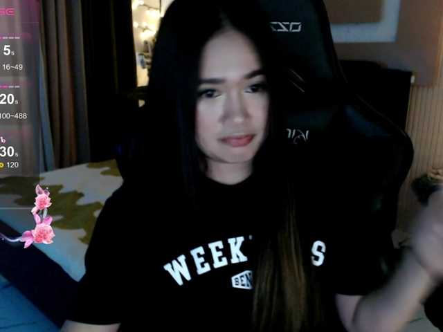 AdriannaFowler's BongaCams show and profile