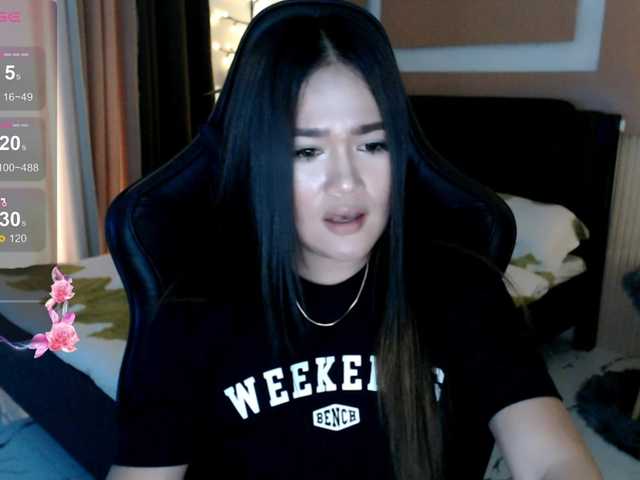 AdriannaFowler's BongaCams show and profile