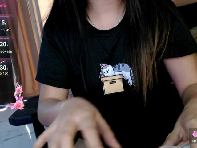 AdriannaFowler's BongaCams show and profile