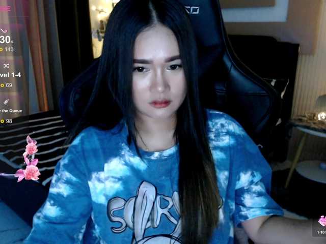 AdriannaFowler's BongaCams show and profile