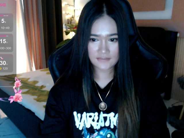 AdriannaFowler's BongaCams show and profile