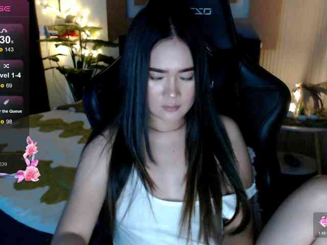 AdriannaFowler webcam