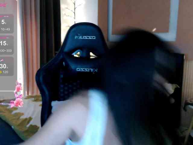 AdriannaFowler webcam